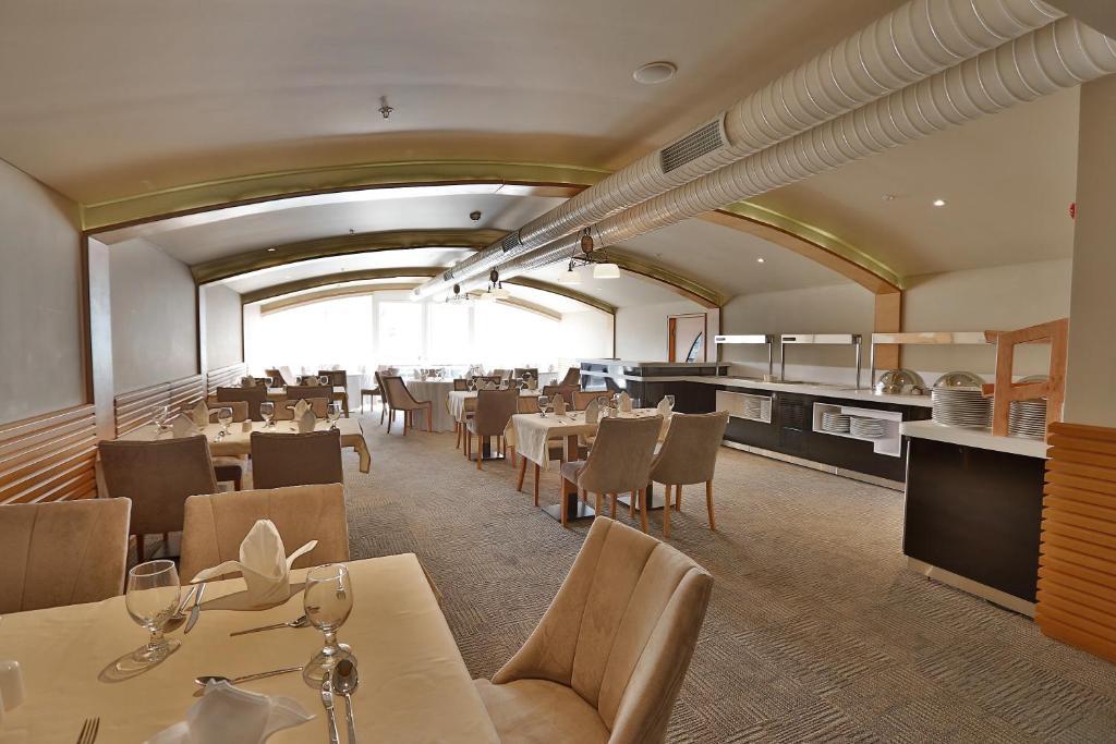 Otel Queen & İstanbul