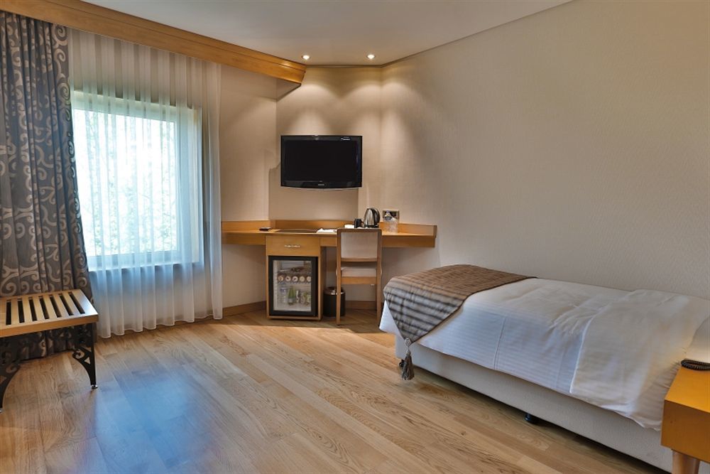 Queen & Otel 4*