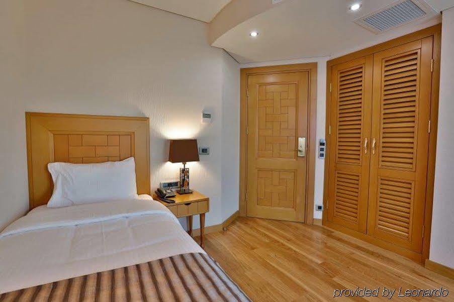 Otel Queen & İstanbul