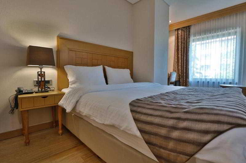Otel Queen &